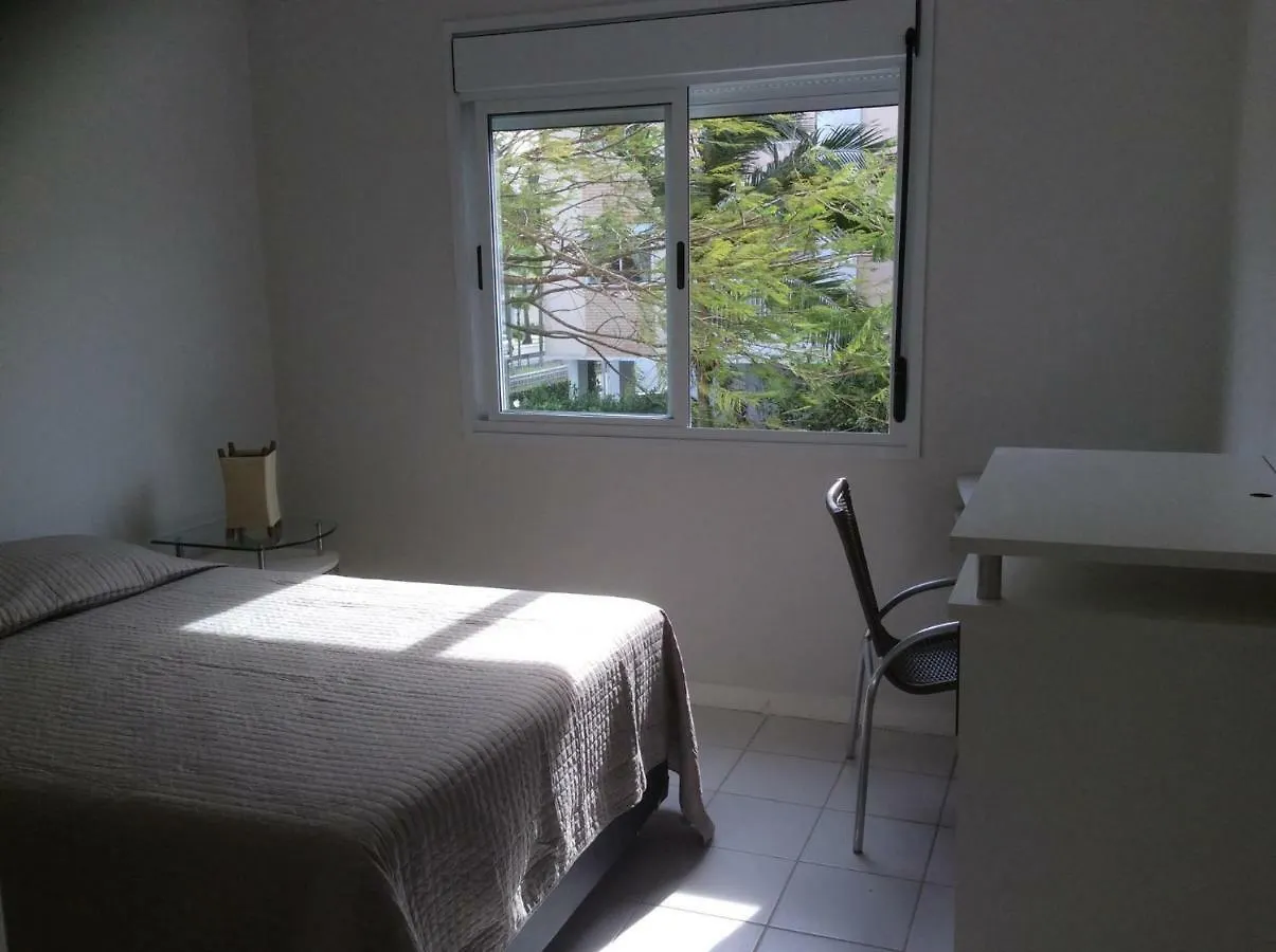 Bem Localizado Com Sacada, Churrasqueira, Garagem E Split Florianópolis 0*,  Brezilya