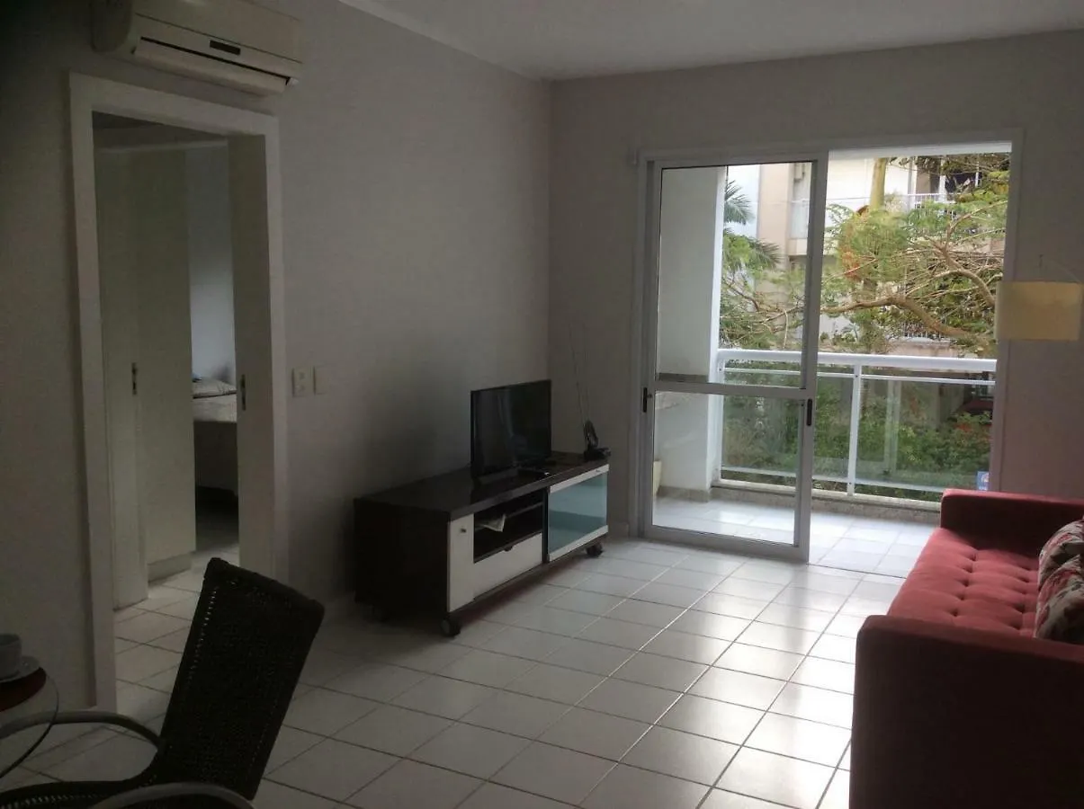 דירה Florianópolis Bem Localizado Com Sacada, Churrasqueira, Garagem E Split